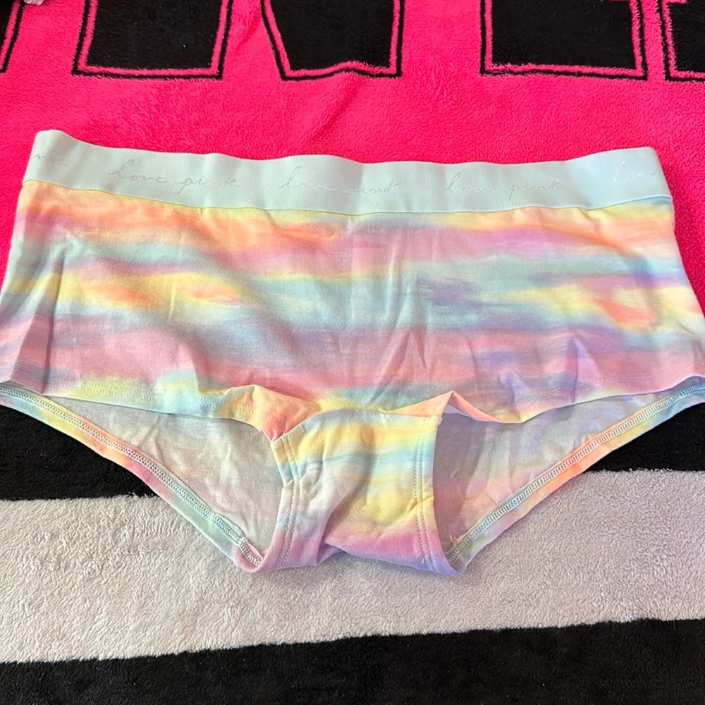 PINK Victoria’s Secret Boy Shorts